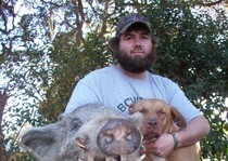 Hog hunting photo gallery from God's Country Outfitters. God’s Country Outfitters (GCO) is owned and operated by good country people that love to hunt Florida hog's just as much as you do.