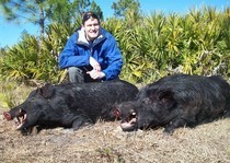 Hog hunting photo gallery from God's Country Outfitters. God’s Country Outfitters (GCO) is owned and operated by good country people that love to hunt Florida hog's just as much as you do.